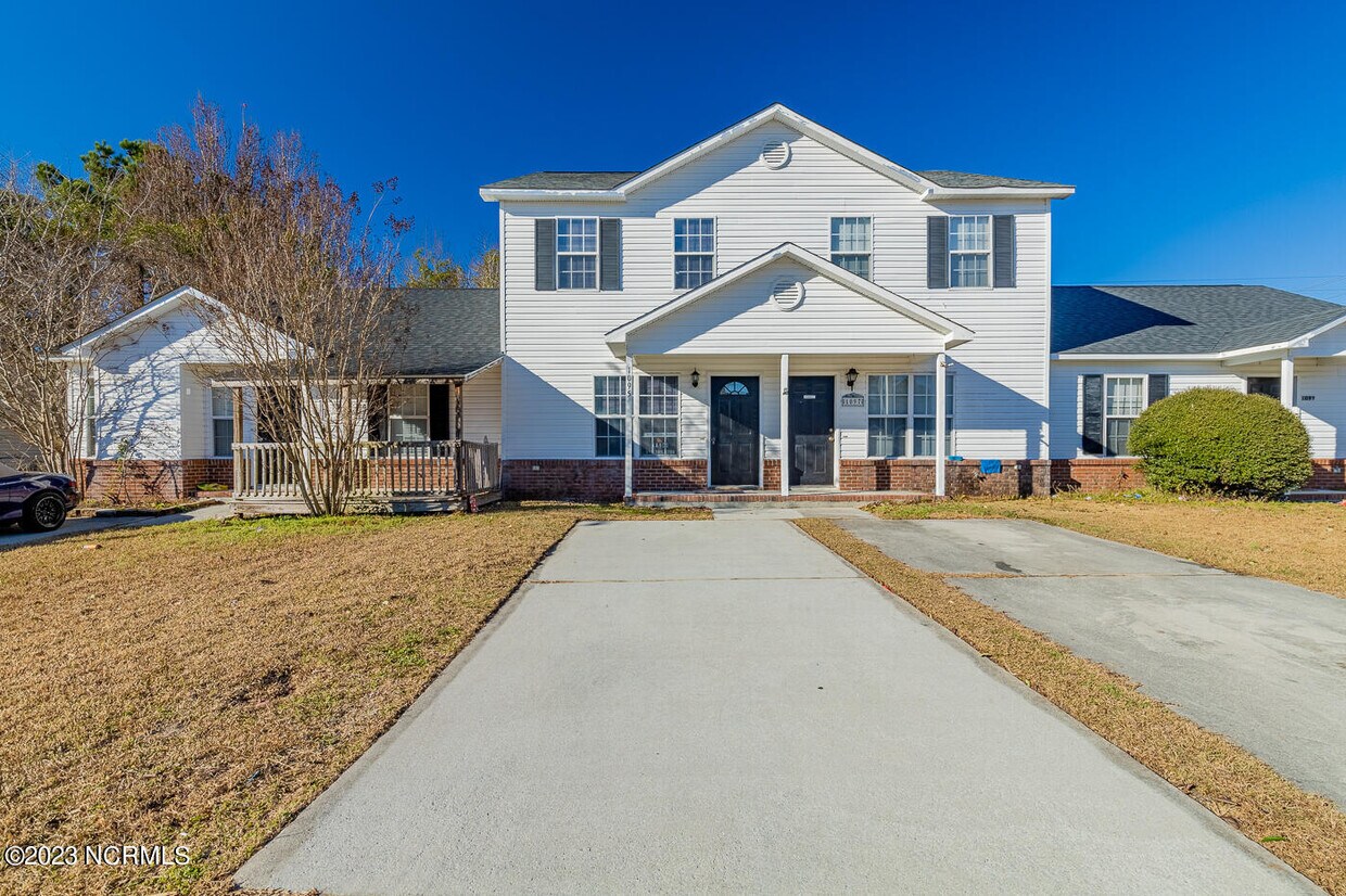 1095 W Pueblo Dr, Jacksonville, NC 28546 Townhome Rentals in Jacksonville NC