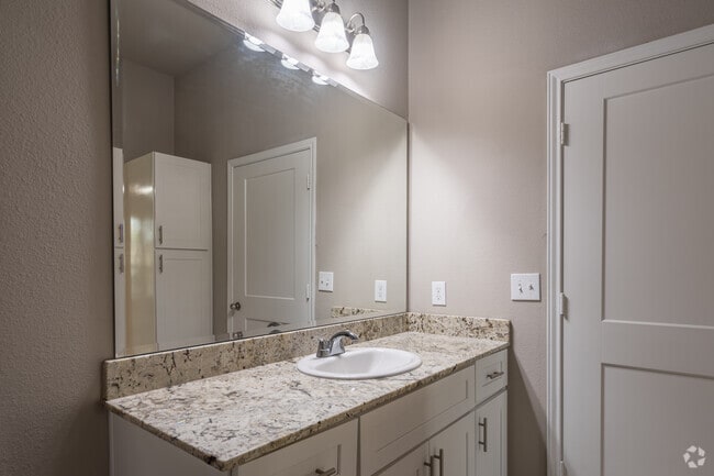 3BR, 2BA - 1368SF - Kings Cove
