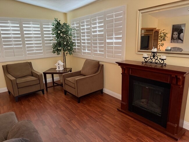 Building Photo - 3021 Grand Ave