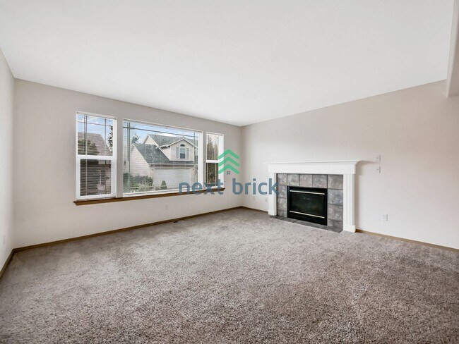 Foto del edificio - 4 Bed and 2.5 Bath Single-family Home Avai...