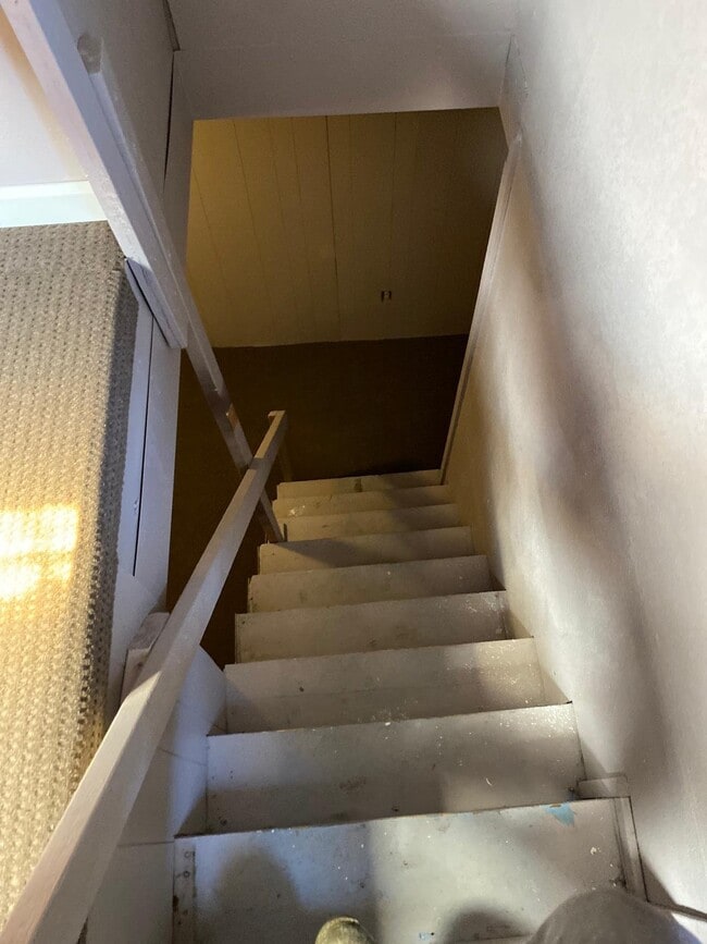 Building Photo - 2718 Highlawn Ave