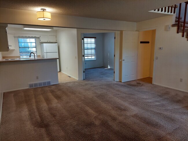 Foto del edificio - 2041 S Helena St