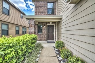 Building Photo - 10447 Harbor Canyon Dr