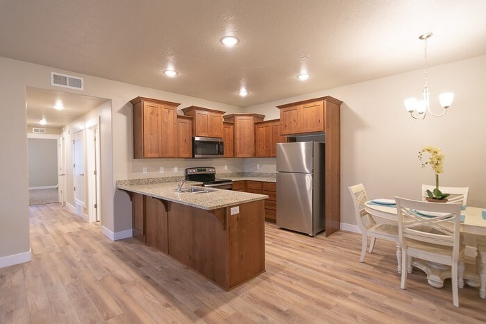 Foto principal - Move-in Specials Available! NEW CONDOS