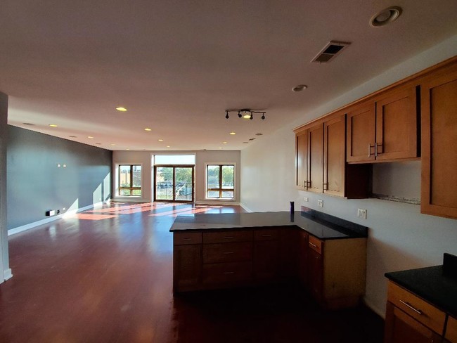 Foto del edificio - 5720 W Grand Ave