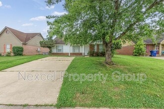 Building Photo - 2961 Churchwell Dr