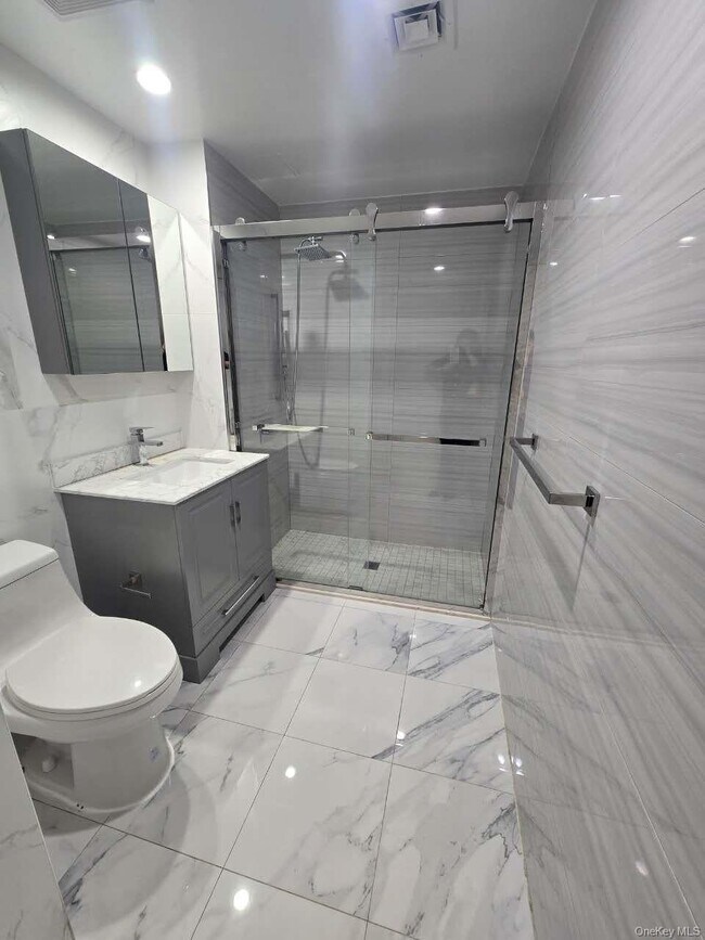 Foto del edificio - 41-62-62 Bowne St