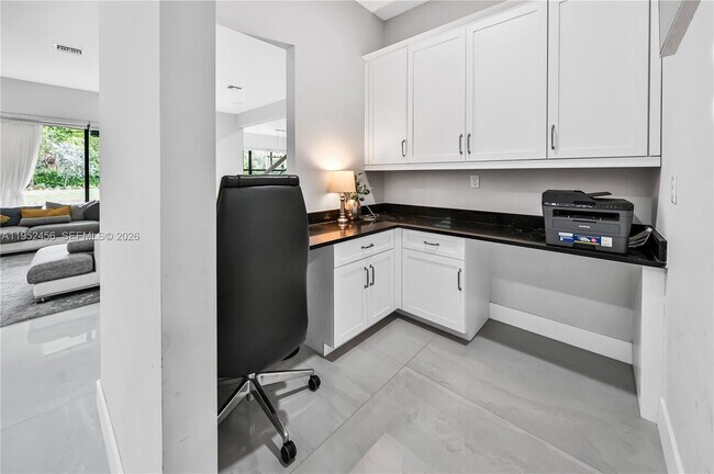 Foto del edificio - 8645 NW 39th Ct