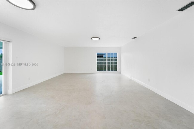 Building Photo - 20003 SW 103rd Ave