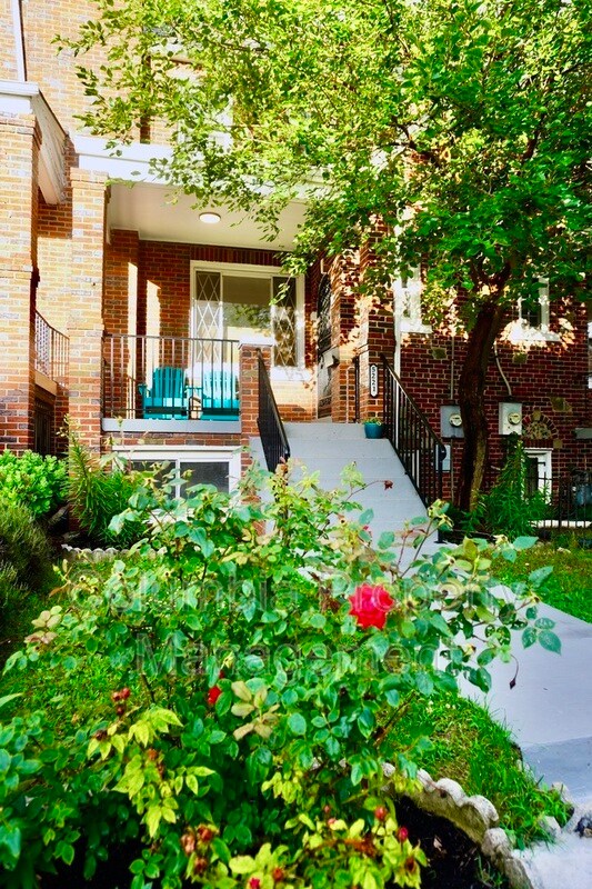 Primary Photo - 5221 2nd St NW