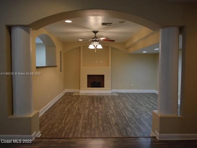 Foto principal - 1871 Cogan Dr
