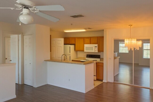 Foto del edificio - 4850 51st St W