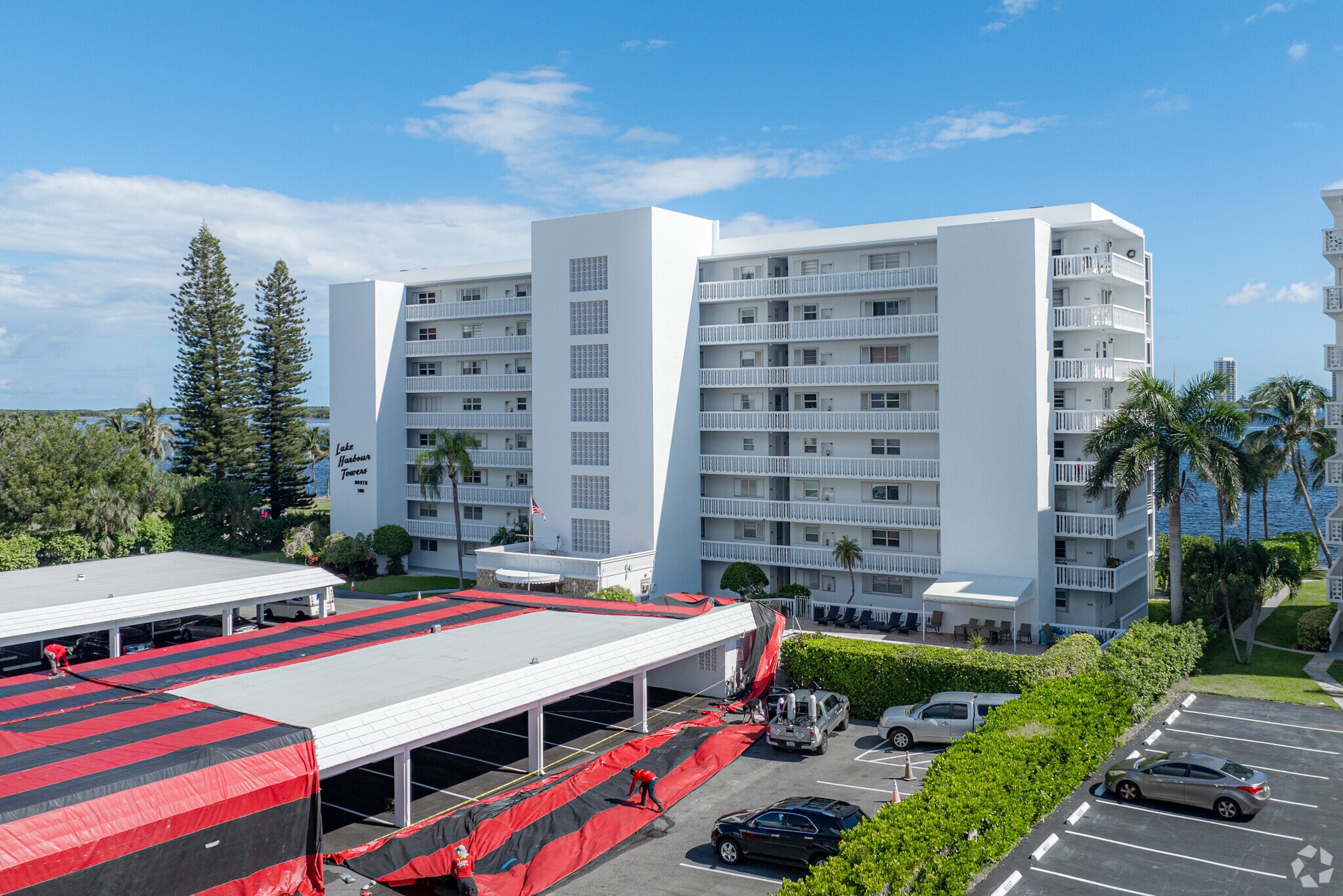 Lake Harbor Towers North