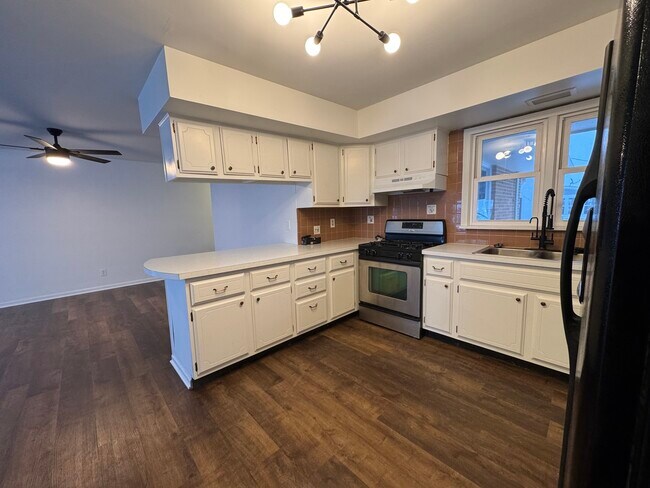 Building Photo - 11268 Faxon Rd