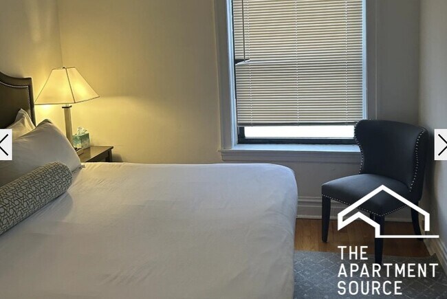 Foto del edificio - 1911 W Larchmont Ave