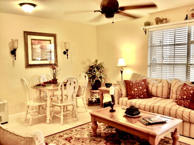 Foto del edificio - 2108 SE Edler Dr