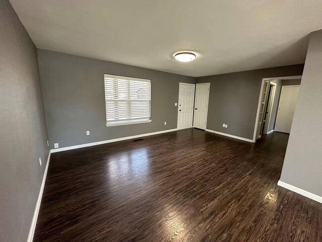 Foto del edificio - Charming 3-Bedroom 2-Bath Home in Prime Be...