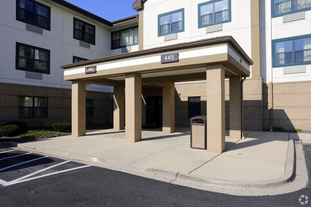 Furnished Studio Lisle Apartments in LISLE, IL