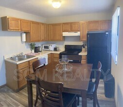 Building Photo - 1009 Belle Valley Dr