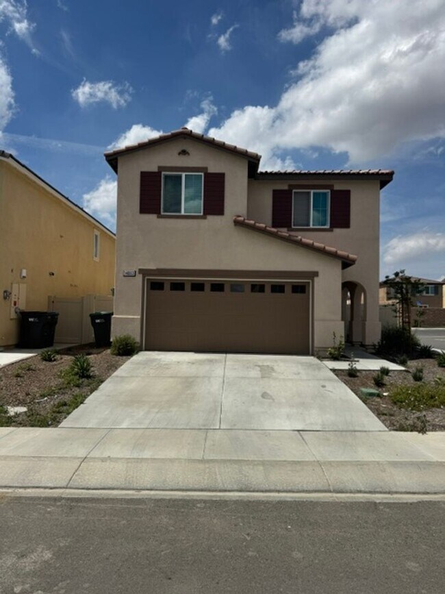 Foto del edificio - Beautiful newer 3-Bedroom home is now renting