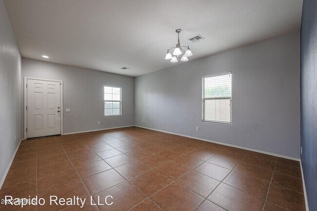 Foto del edificio - 4 br, 2.5 bath House - 10856 W. Saddlehorn Rd