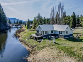 Building Photo - 29024 Yaak River Rd