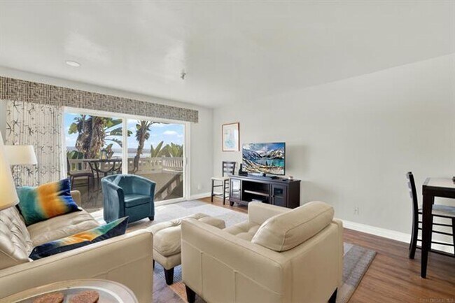 Foto del edificio - 1 Bed/1 Bath Crown Point Condo with Bay Views