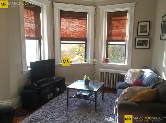 Building Photo - 56 Charlesgate E