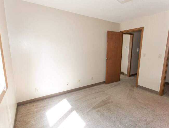 Foto del edificio - Parkway Apartments