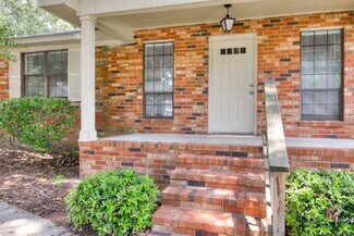 Building Photo - 292 Murray Dr