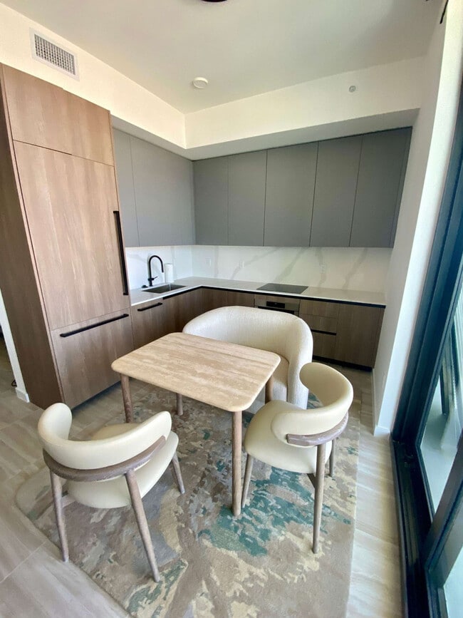 Foto del edificio - 580 72nd St