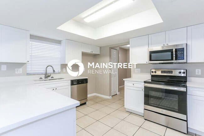 Foto del edificio - 3 Bedroom Pet-Friendly Home in Brandon, FL...