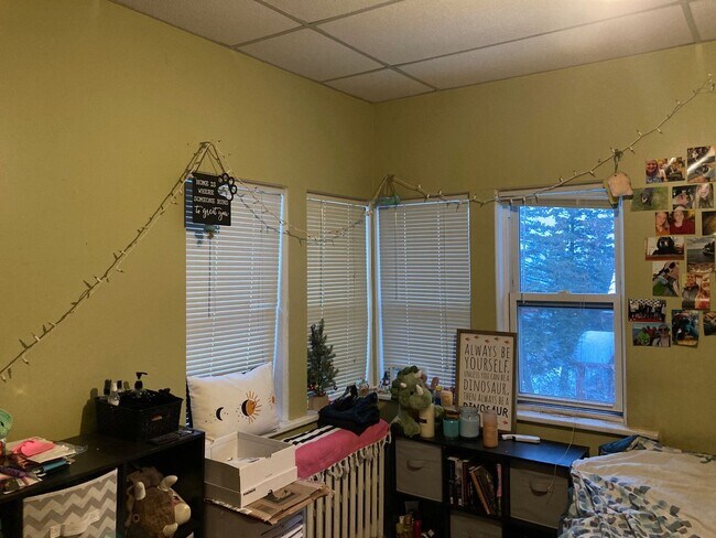 Foto del edificio - AVAILABLE JUNE - 4 Bed 2 Bath In Chester Park