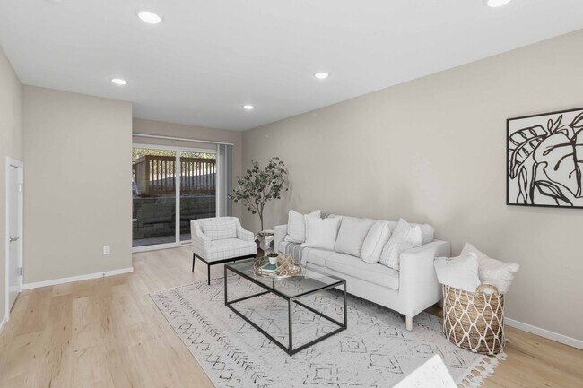 Foto del edificio - 3Bd/3Ba Seattle Home