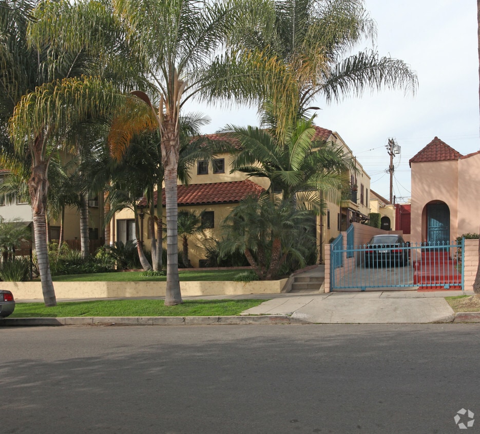 Primary Photo - 1511-1513 3/4 Rosalia Rd