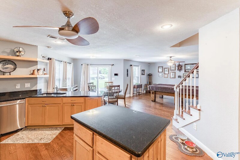 Foto principal - 364 Jasmine Dr