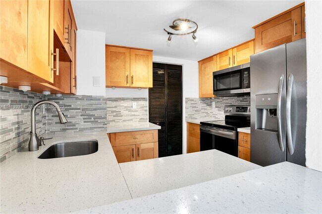 Foto del edificio - 11750 SW 18th St