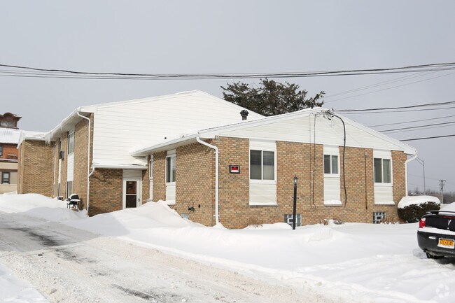 Building Photo - 21 Winston Dr