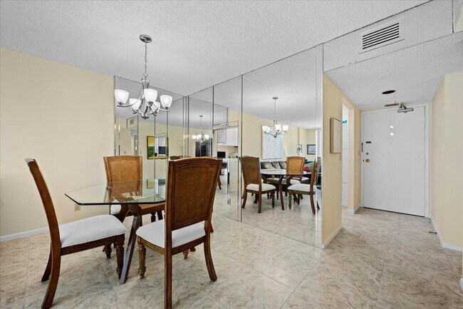 Foto del edificio - 3540 S Ocean Blvd