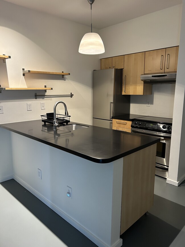Kitchen - 2228 Yale Ave E