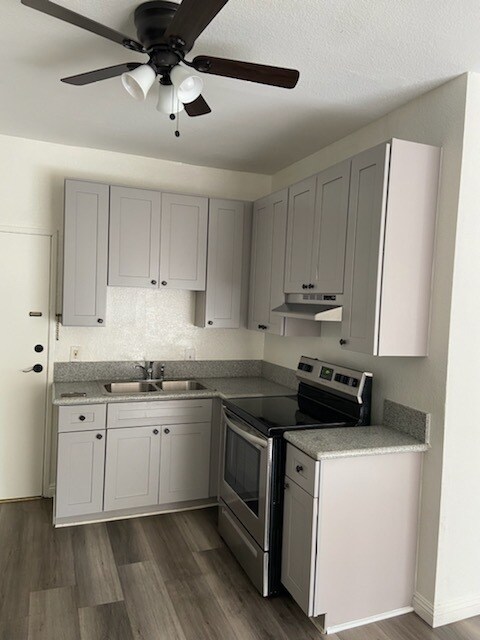 Building Photo - 6510 La Mirada Ave
