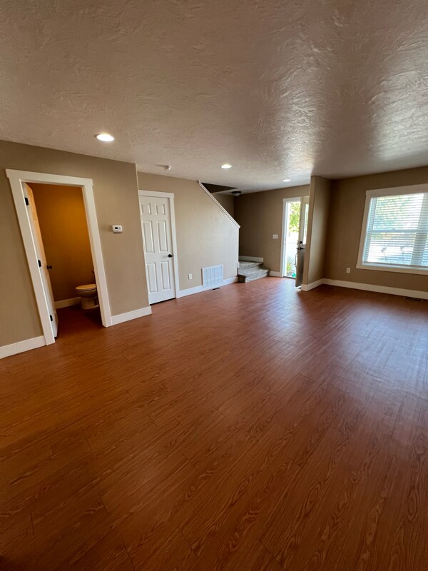 Foto del edificio - 1116 10th Ave NW