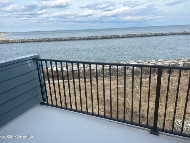 Building Photo - 28 Harborhead Dr