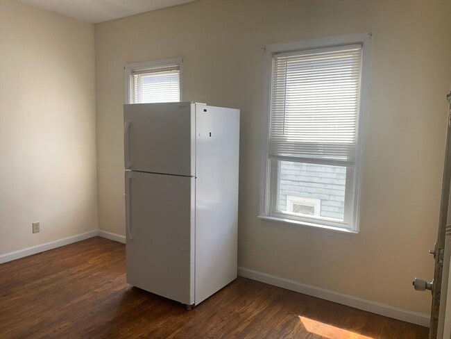 Foto del edificio - 549 4th St