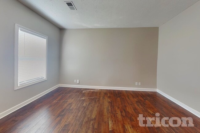 Building Photo - 3772 Windhaven Dr