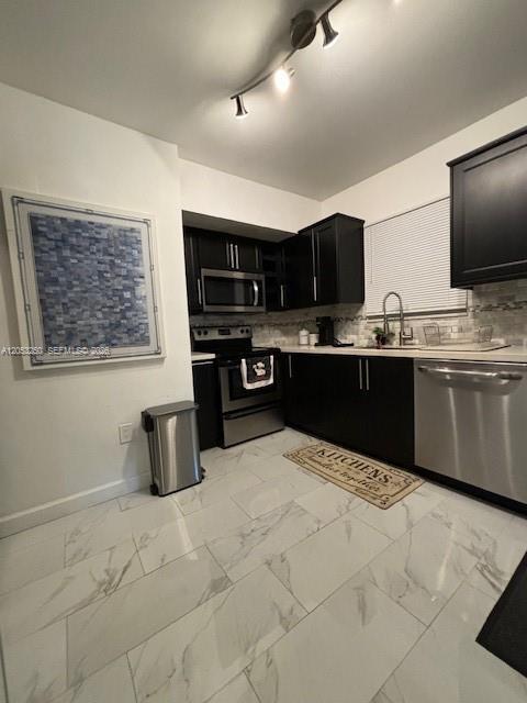 Foto del edificio - 180 NE 82nd Terrace