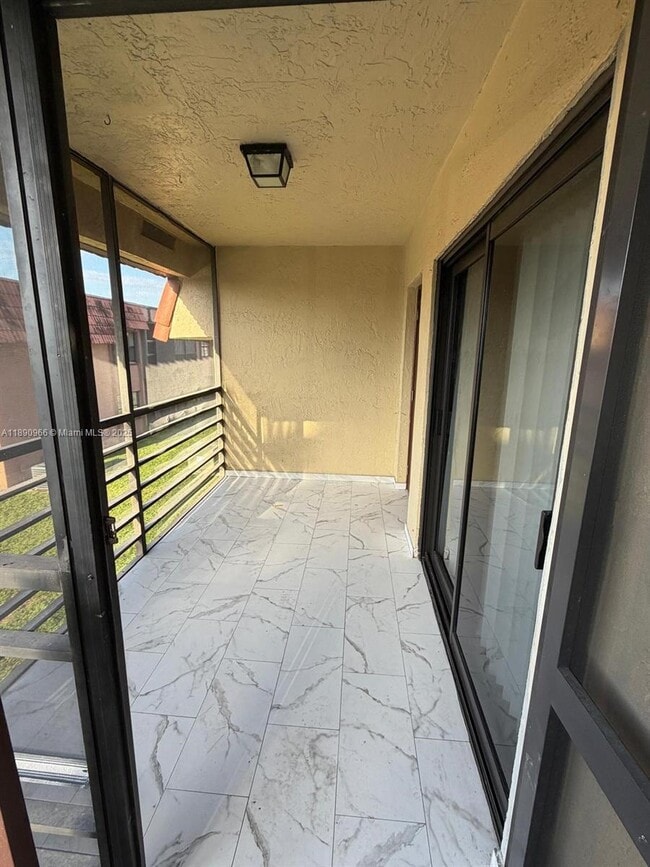Foto del edificio - 6530 W 27th Ave