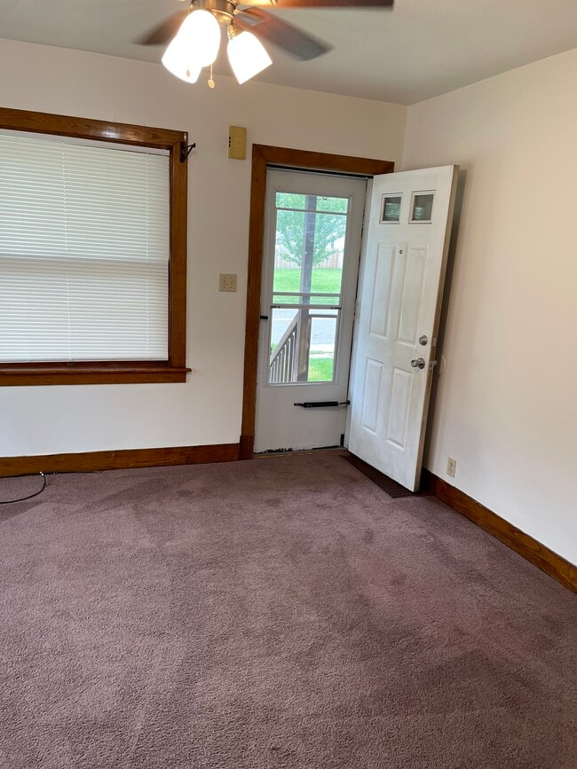 304 Oakdale Rd Unit Super 1 bedroom apartment, Johnson City, NY 13790