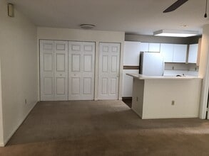 Building Photo - 95-270-270 Waikalani Dr