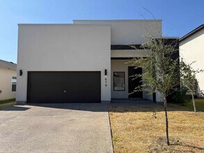 Building Photo - 614 Silvana Dr